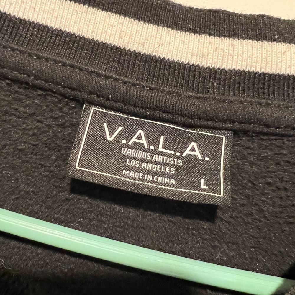 Sweatshirt - Picture 3 of 3